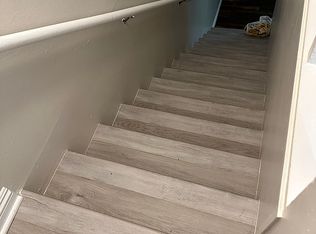 432 W Orangewood Ave #A, Anaheim, CA 92802