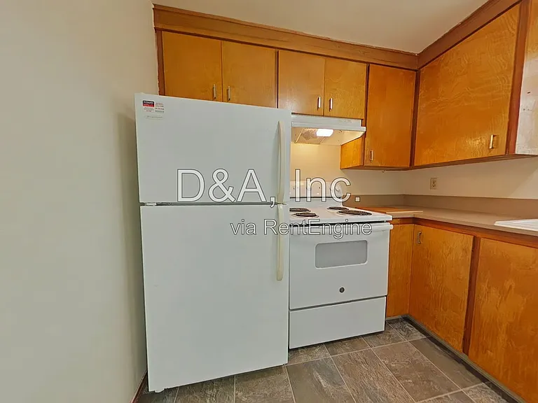 1025 NW 26th St — Photo 3