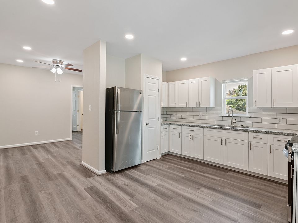 1st image of 4313 Harrisburg Blvd #9