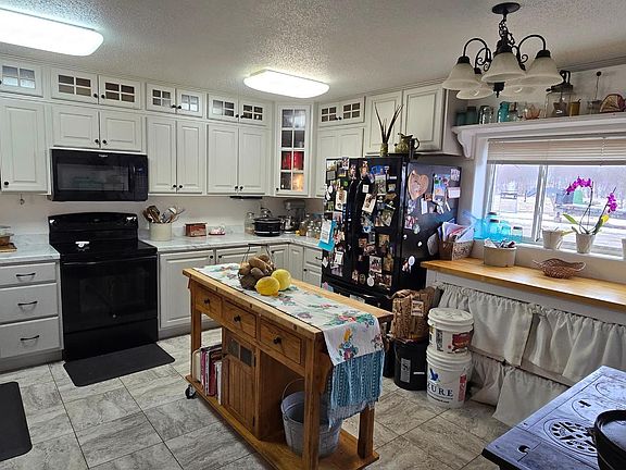 4th image of 27301 315th St