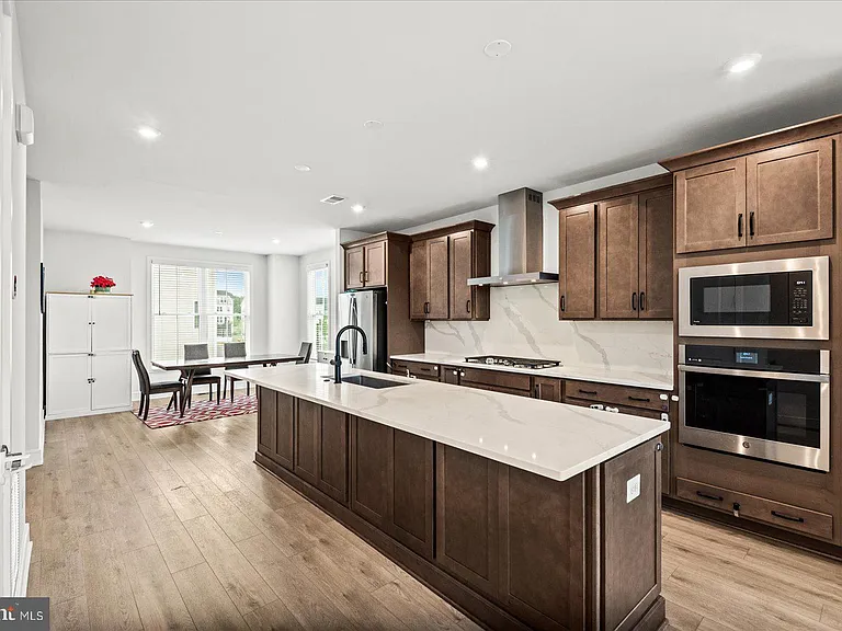 42086 Picasso Sq — Photo 12