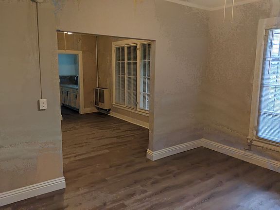5th image of 1800 N La Brea Ave APT 111