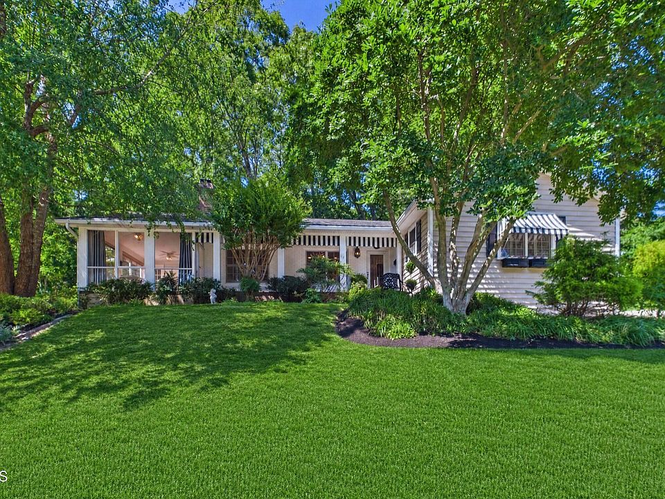 1st image of 616 Valley Road