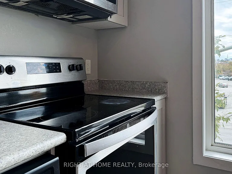 630 Rogers Rd #14 — Photo 14