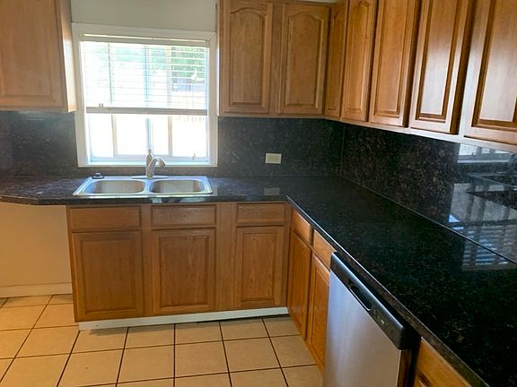4th image of 258 McFarland St