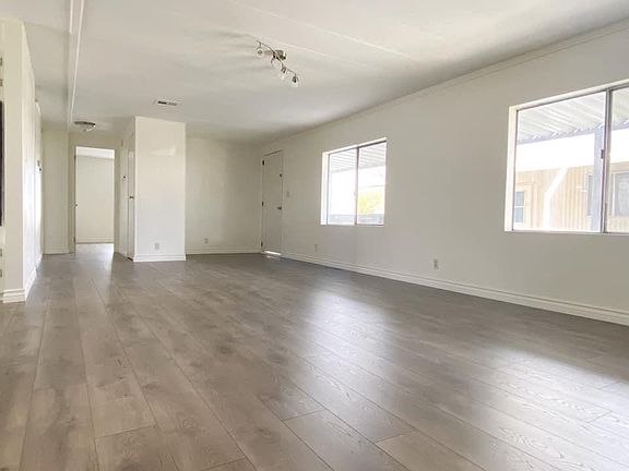 3rd image of 20th Street East St #278-43850