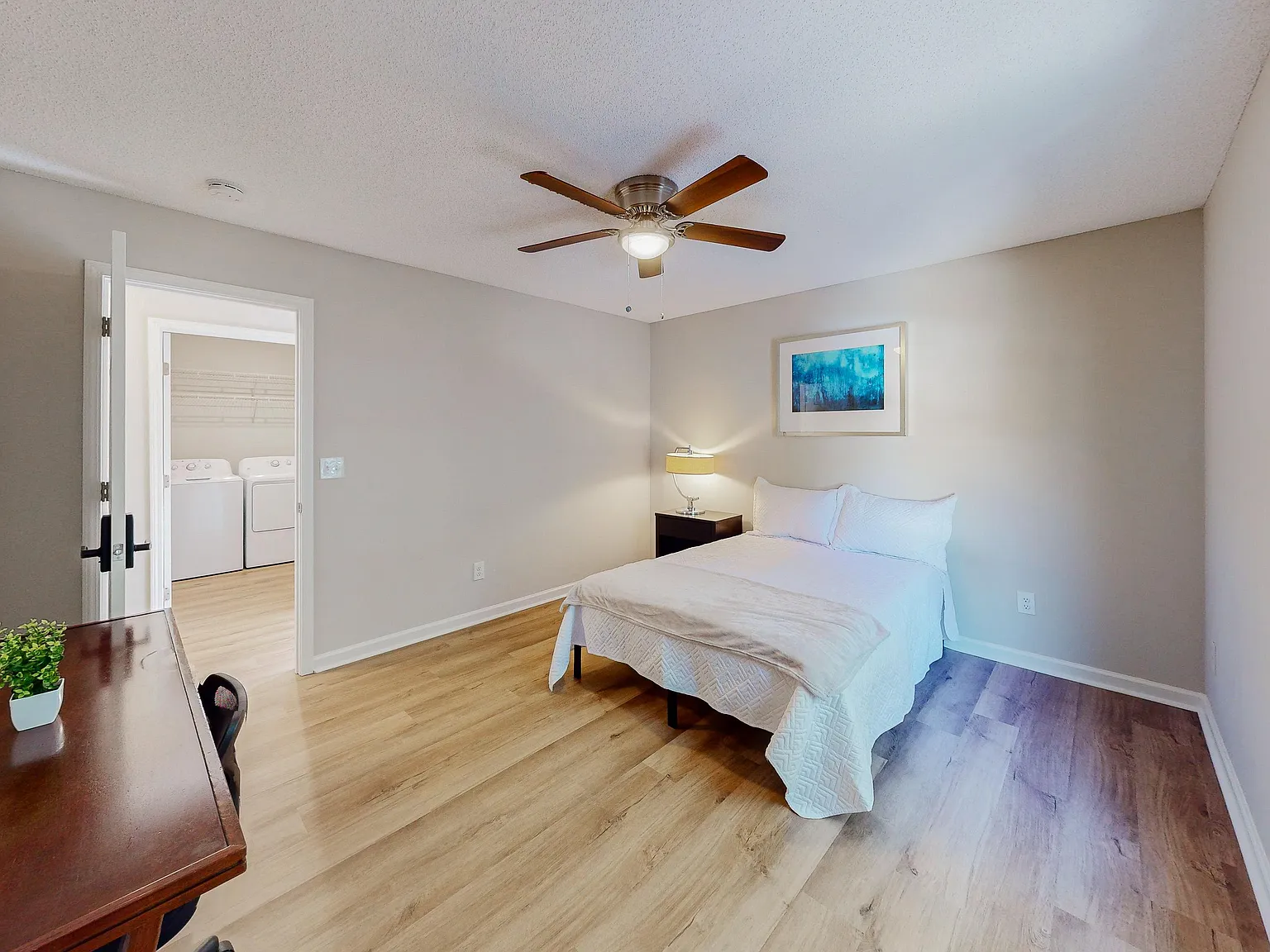 4 bed, 2.0 bath, 1512 sqft, $819 — Photo 2