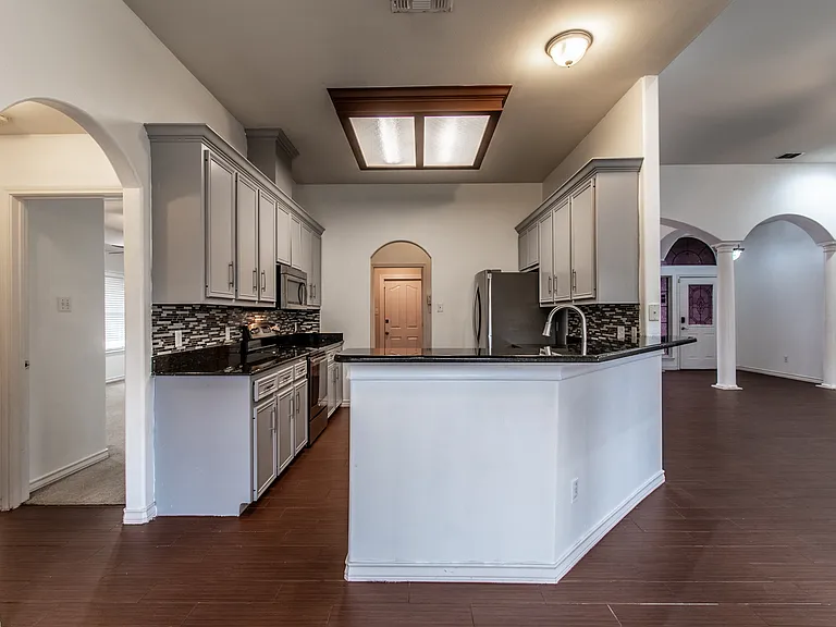 7013 Madiera Dr — Photo 14