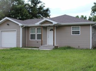 2545 W Phelps St, Springfield, MO 65802