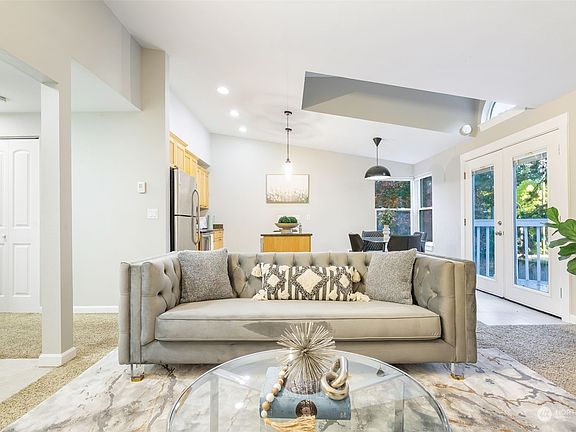 5th image of 14715 SE 24th Street #204