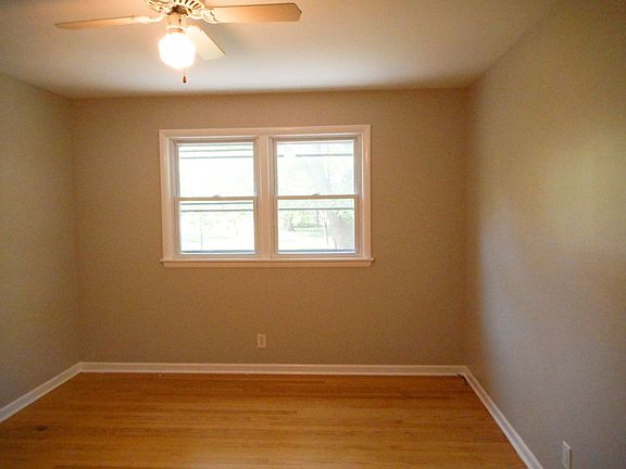 5th image of 311 S Batavia Ave APT 1S
