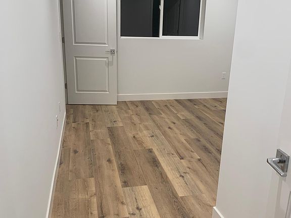 3rd image of 5028 Denny Ave #1234