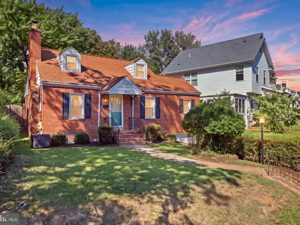 3911 6th St S, Arlington, VA 22204