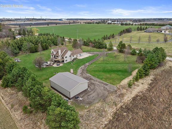 4th image of 820 172nd AVENUE