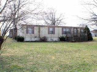 4139 W Hughes Dr, Silver Lake, IN 46982