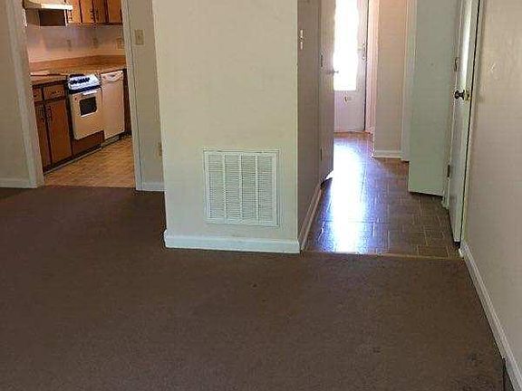 4th image of 107 S Mason St APT C