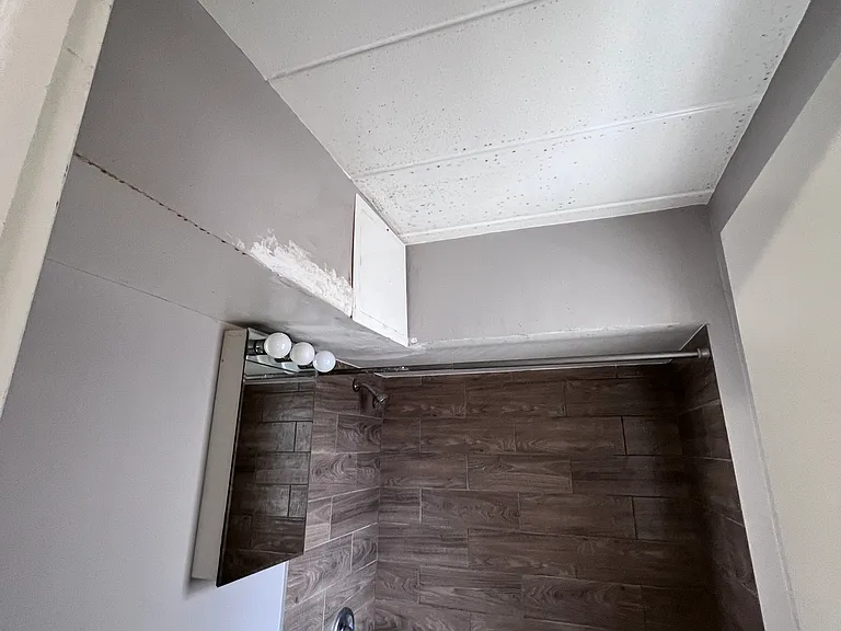 8627 S Ingleside Ave #1D — Photo 7