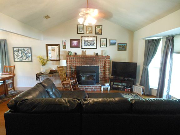 5th image of 1101 Brasher Dr