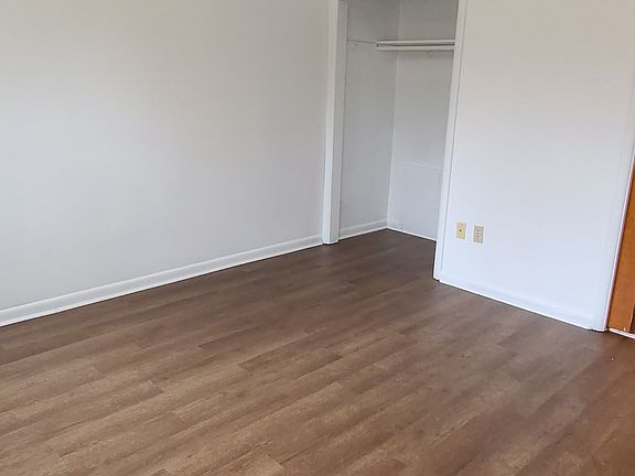 4th image of 3104 Ackerman Blvd #31043106