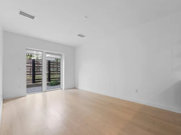 350 Clarkson Avenue image 3 of 25