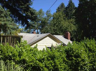 1516 NE 98th St, Seattle, WA 98115