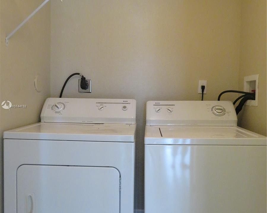 1st image of 21150 SW 87th Ave APT 108