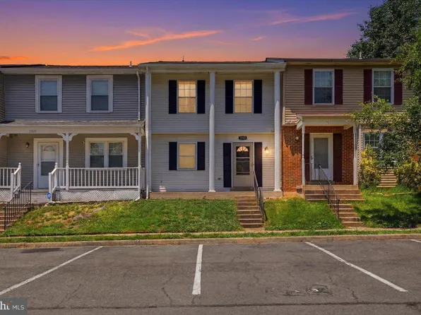 1903 Fort Monroe Ct, Dumfries, VA 22026