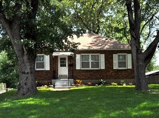 3536 Westridge Ln, Saint Ann, MO 63074