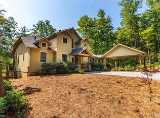 208 Wildberry Ct, Sapphire, NC 28774