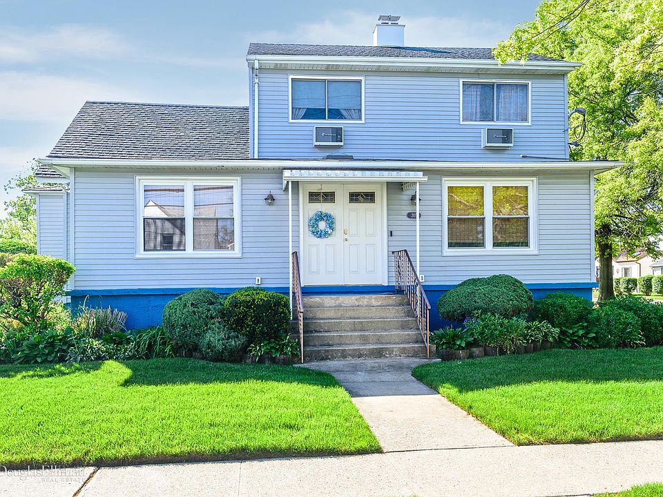 1st image of 205 Rhame Ave