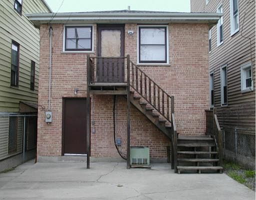 2nd image of 2907 N Central Park Ave