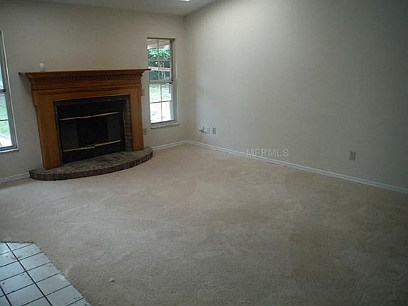 3rd image of 810 N 4th Ave