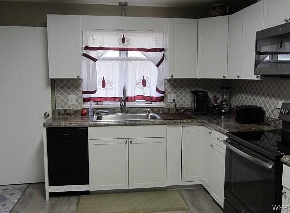 5th image of 9614 Greenwald Ave