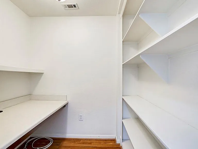 7575 Kirby Dr #2304 — Photo 16