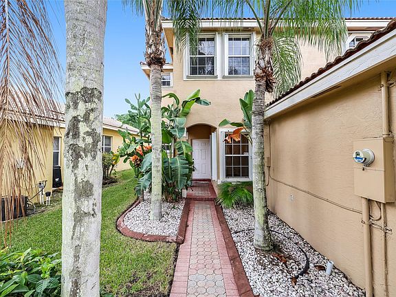 3rd image of 5315 NW 117th Avenue