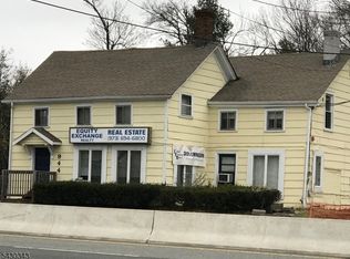 944 Hamburg Tpke, Wayne, NJ 07470