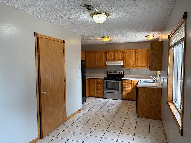1st image of 303 E Crawford St APT C