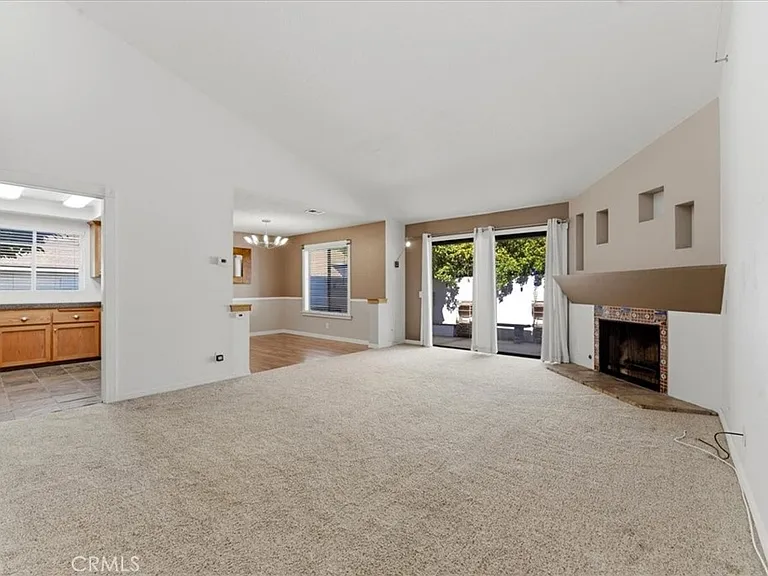 539 Wayland Ct — Photo 5