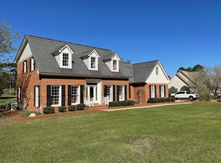 127 Eagle Dr, Tifton, GA 31793