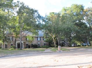 17915 Fall River Cir, Houston, TX 77090