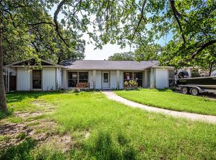 582 Leroy Pkwy, Elm Mott, TX 76640