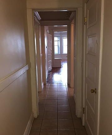 5th image of 2141 W Belmont Ave