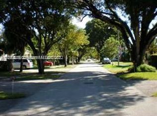 5281 SW 7th St, Coral Gables, FL 33134