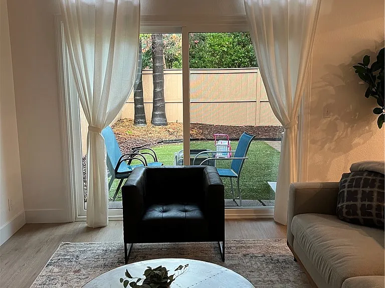 7 Firwood — Photo 3