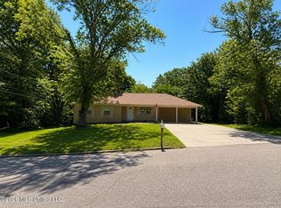 1436 Pontotoc St, Hernando, MS 38632