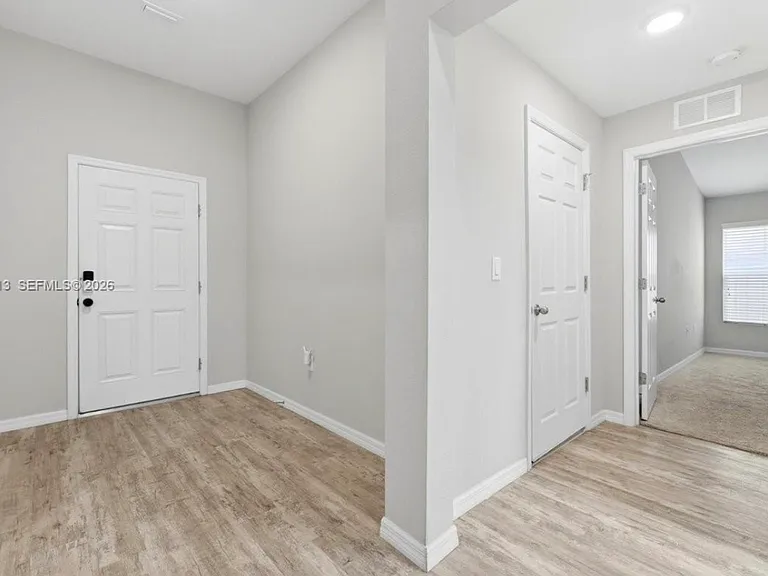 1536 Axel Cir — Photo 12