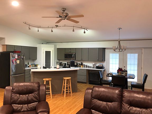 5th image of 306 Terrace Dr