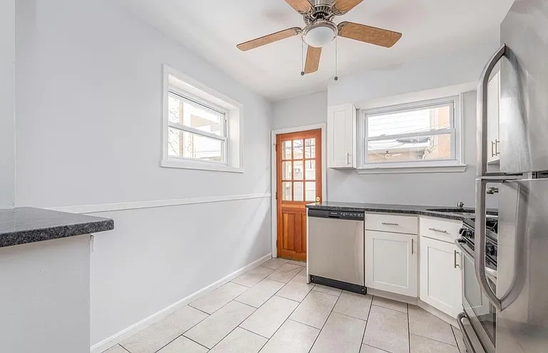 2649 S Bouvier St — Photo 13