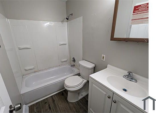 5th image of 1143 Prigge Ave