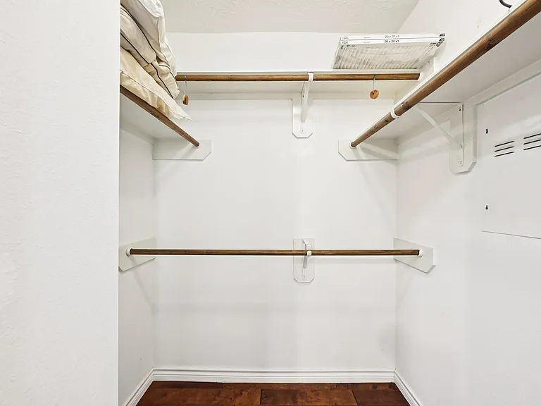 1405 Bailey St — Photo 20